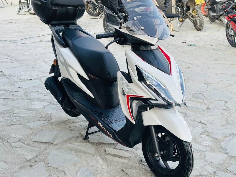 二手新大洲本田裂行 RX125Fi