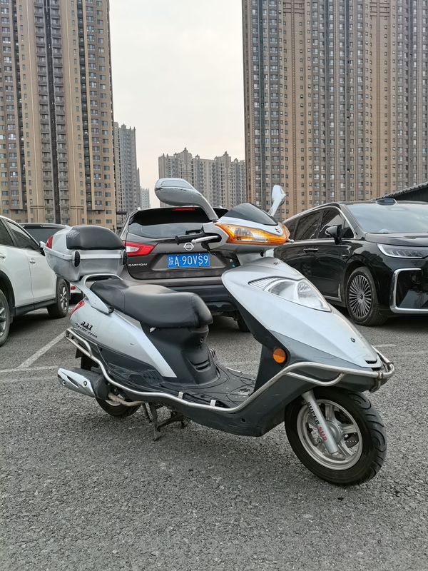 二手豪爵铃木天龙星UA125T-3