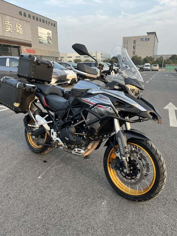 二手贝纳利TRK552