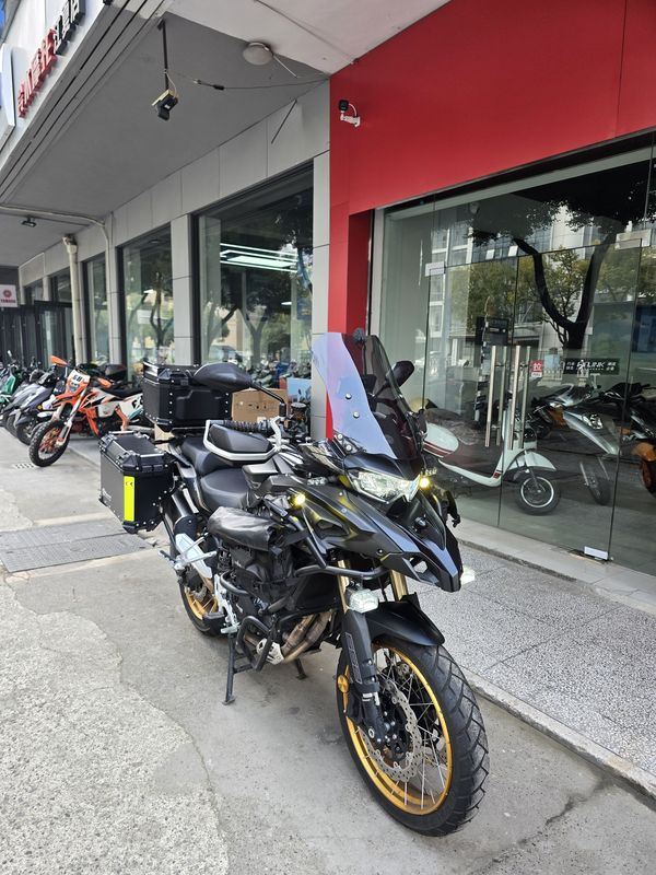 二手贝纳利TRK552