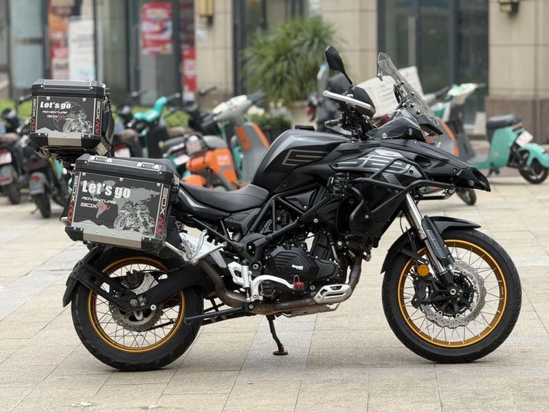 二手贝纳利TRK552