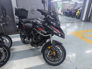 二手贝纳利金鹏 TRK502