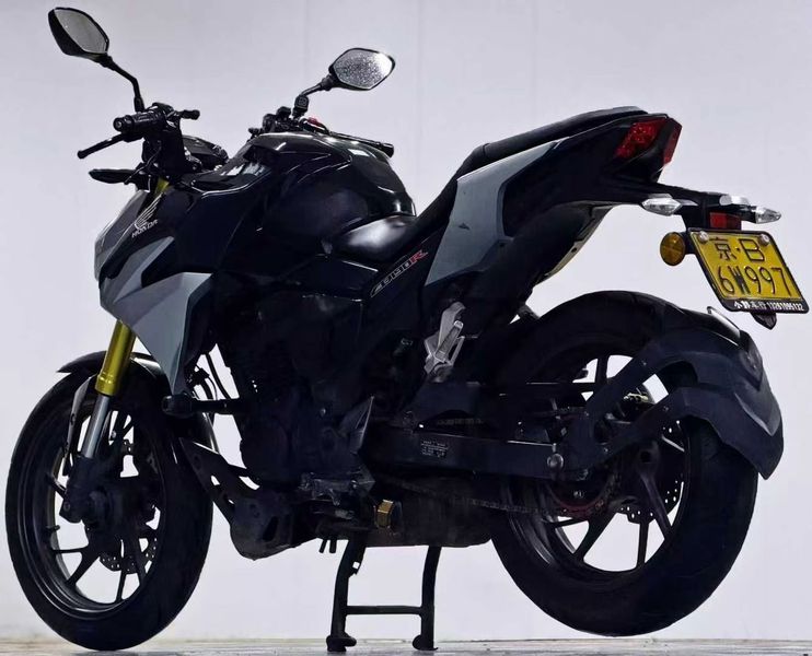 二手五羊本田CB190R 暴锋眼