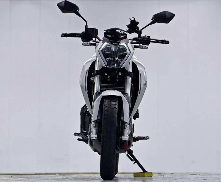 二手贝纳利小迅龙 BN150S