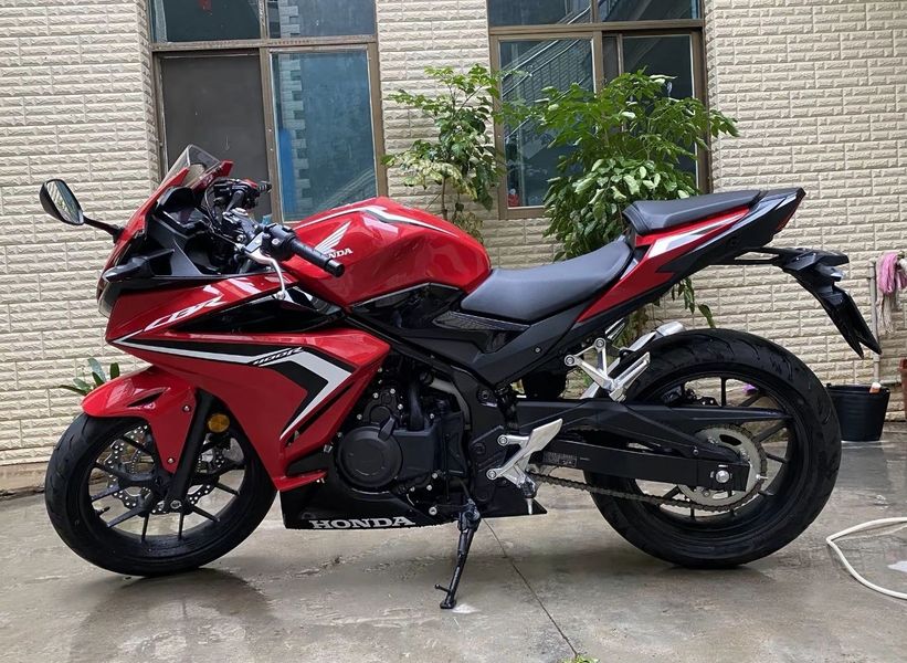 二手本田CBR400R