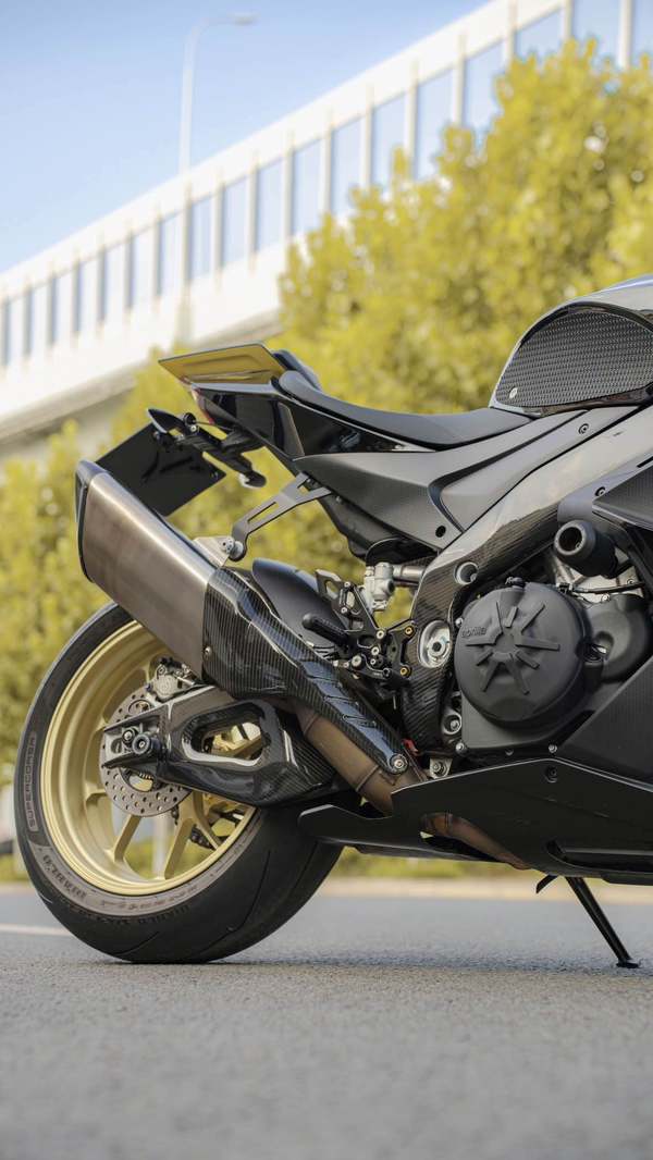 二手阿普利亚RSV4