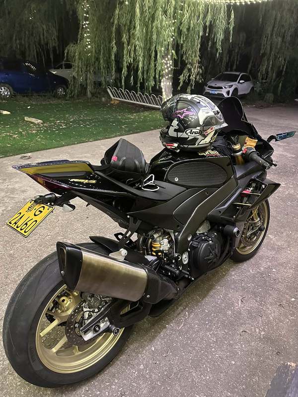 二手阿普利亚RSV4