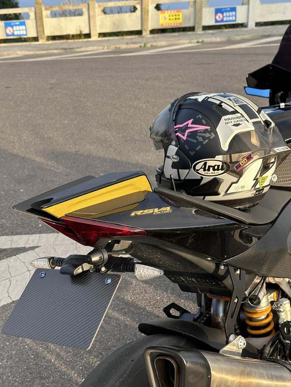 二手阿普利亚RSV4