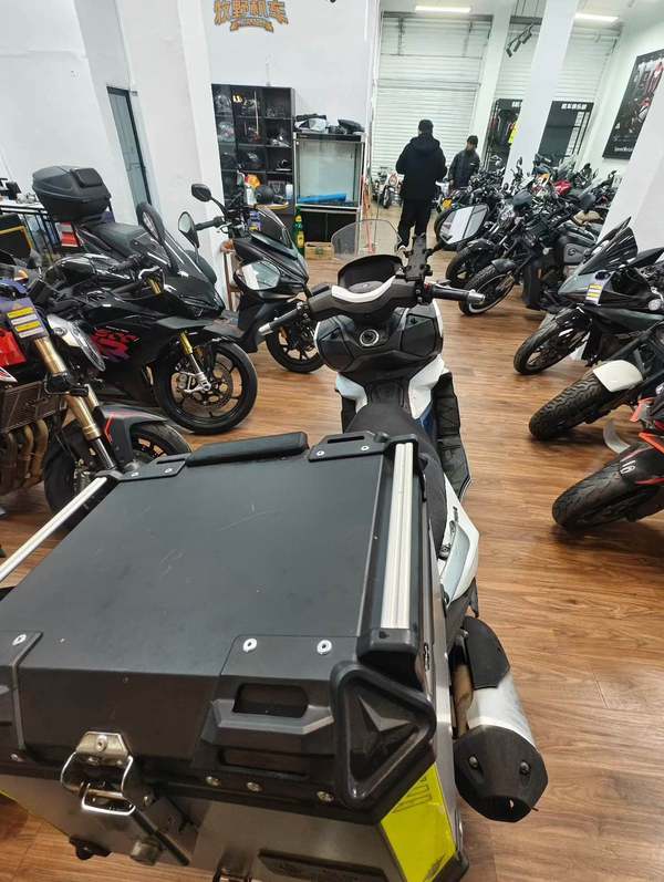 二手大阳V锐 ADV350