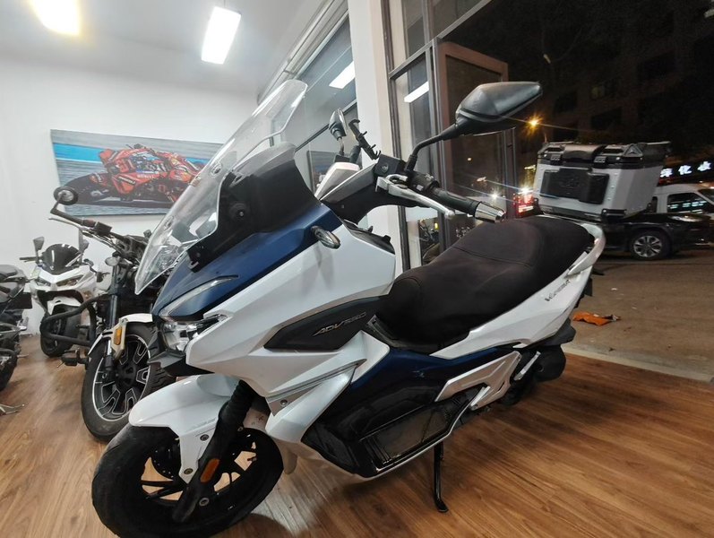 二手大阳V锐 ADV350