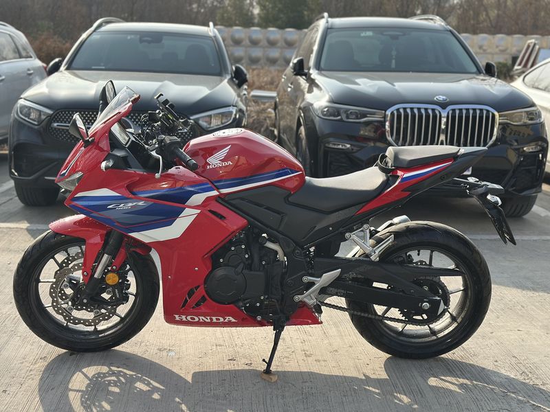 二手本田CBR400R