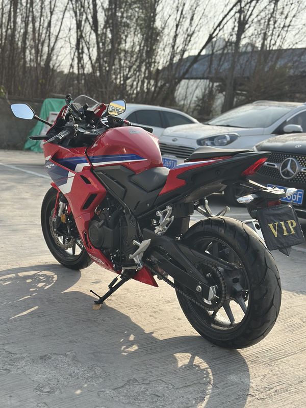 二手本田CBR400R