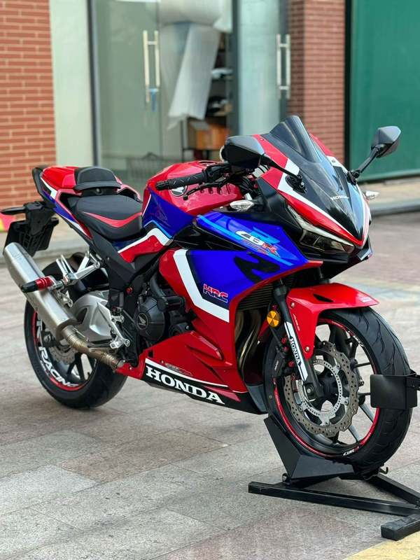 二手本田CBR400R