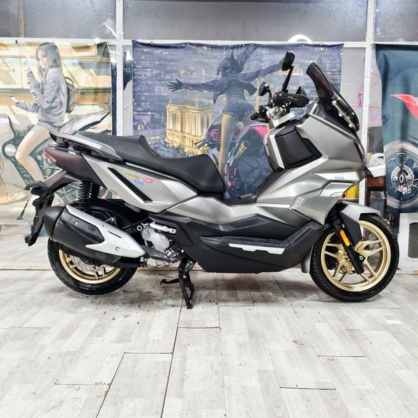 二手三阳哈士奇 Husky ADV300