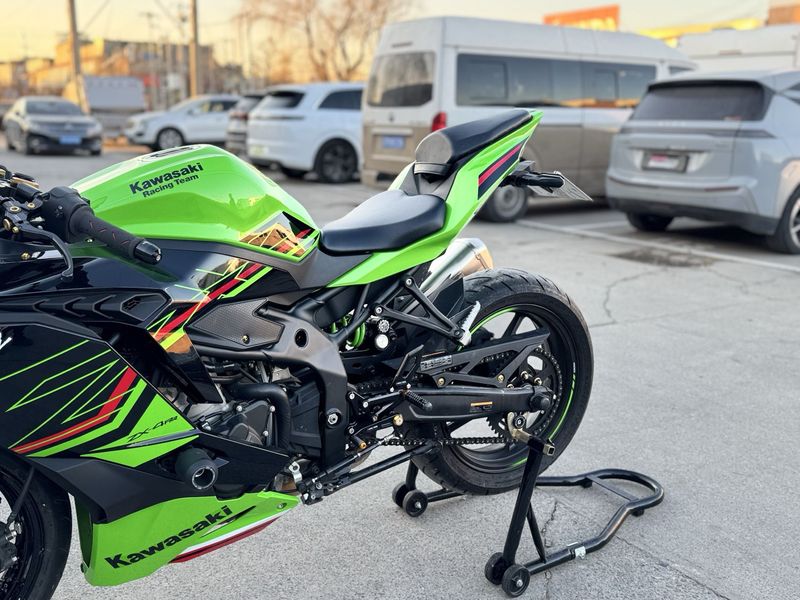 二手川崎ZX-4R