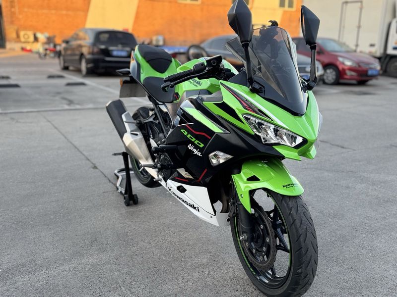 二手川崎Ninja 400
