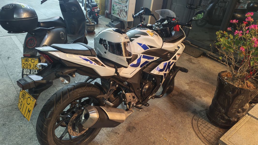 二手豪爵铃木GSX250R