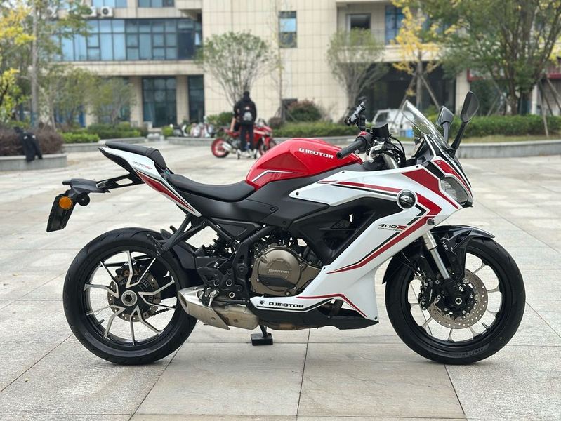 二手QJMOTOR赛400