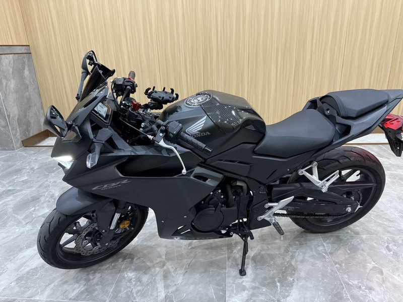 二手本田CBR400R