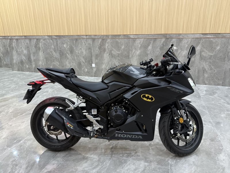 二手本田CBR400R