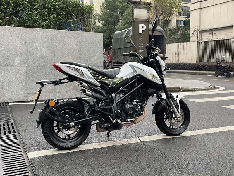 二手贝纳利小暴龙TNT125