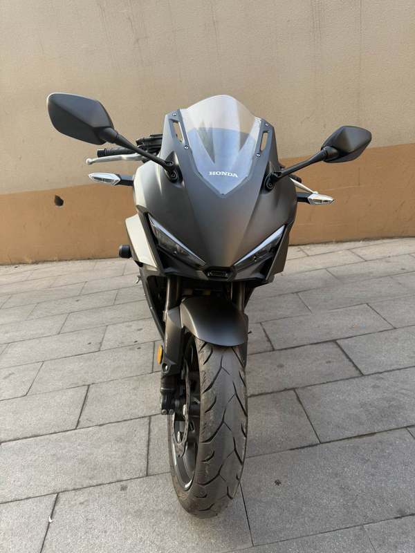 二手本田CBR400R