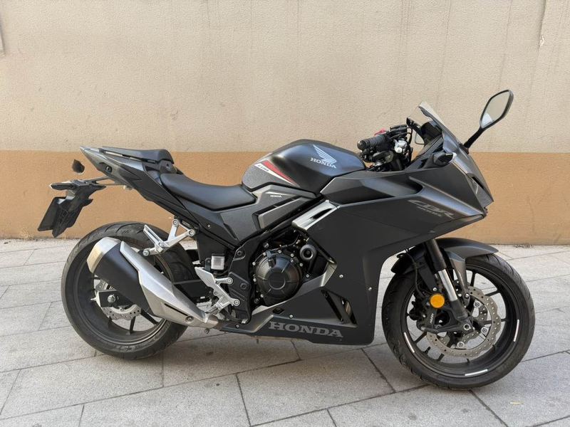 二手本田CBR400R