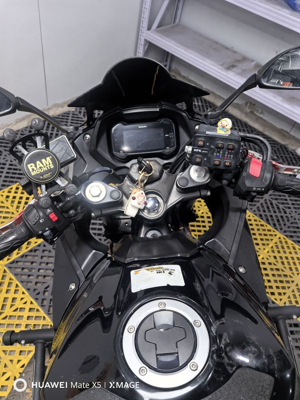 二手豪爵铃木GSX250R