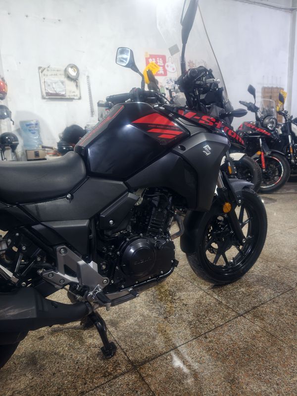 二手豪爵铃木DL250