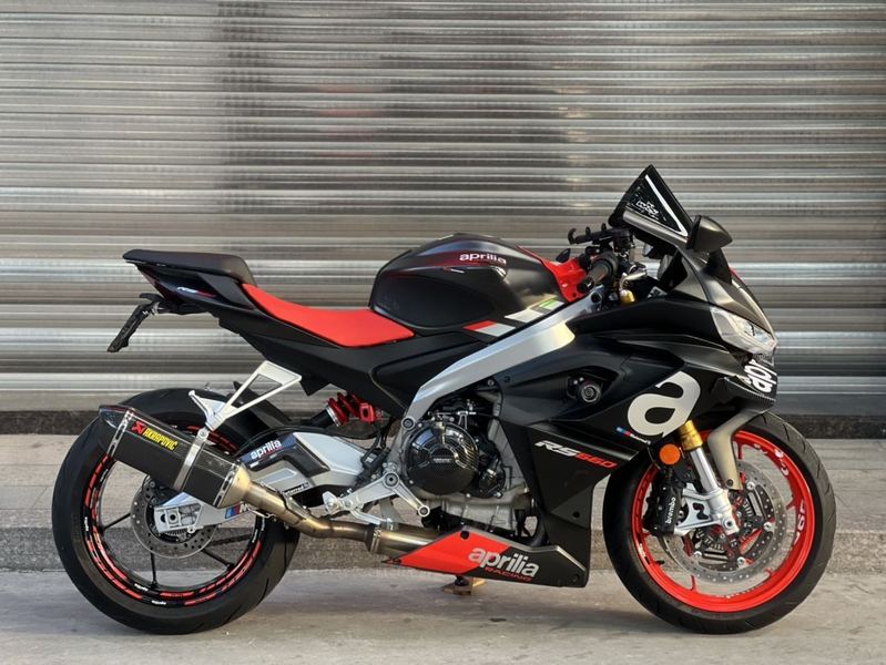 二手阿普利亚RS 660 