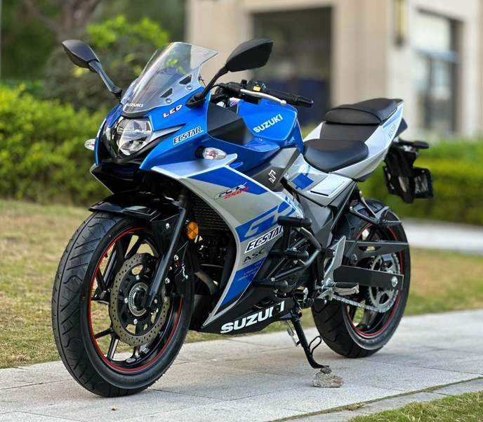 二手豪爵铃木GSX250R