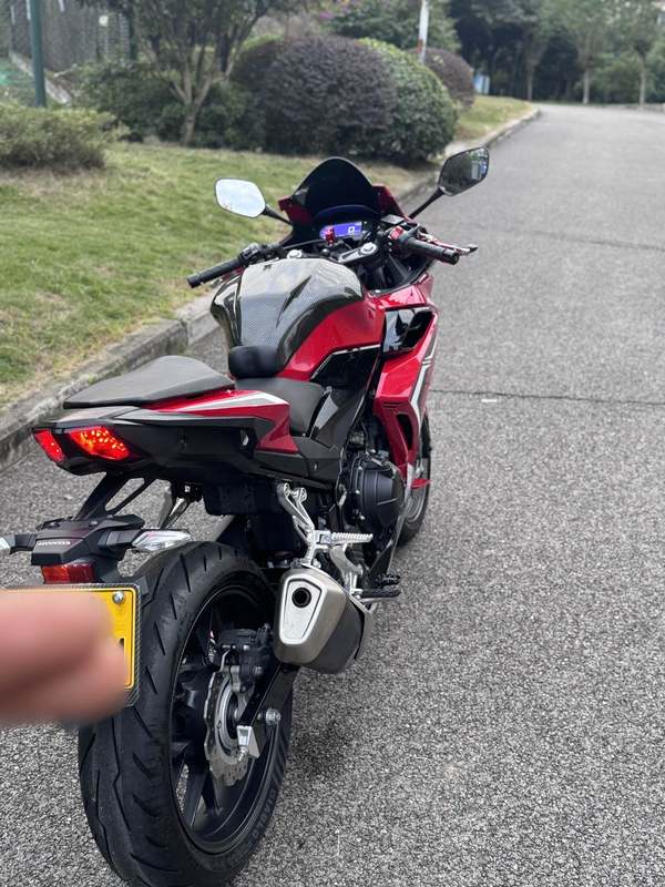二手本田CBR400R