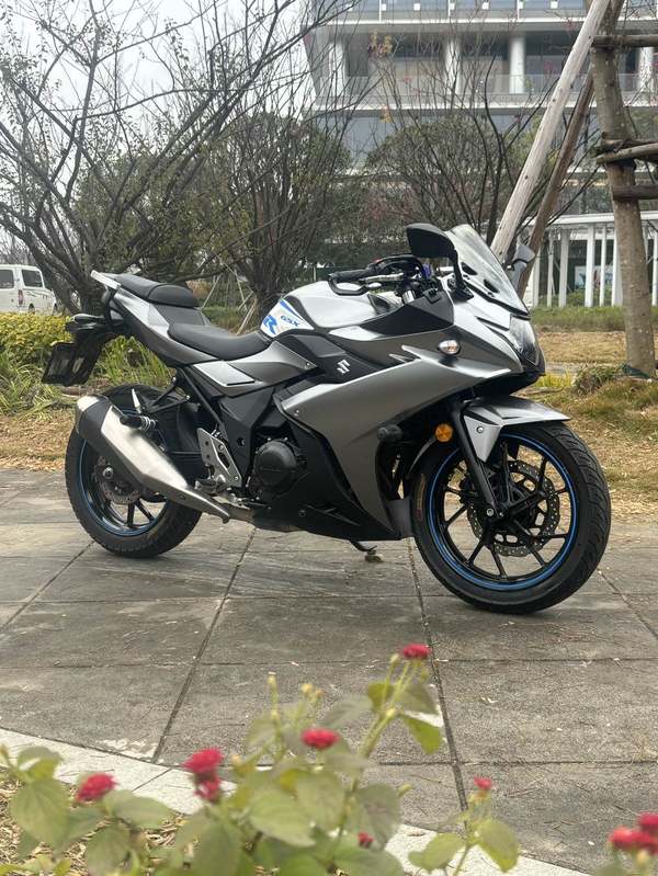 二手豪爵铃木GSX250R