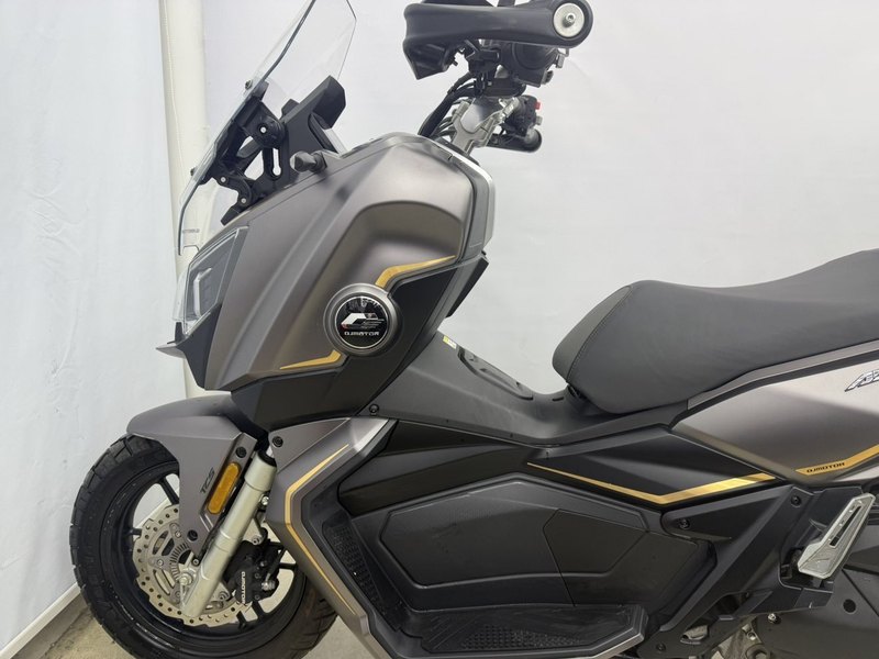二手QJMOTOR鸿150ADV