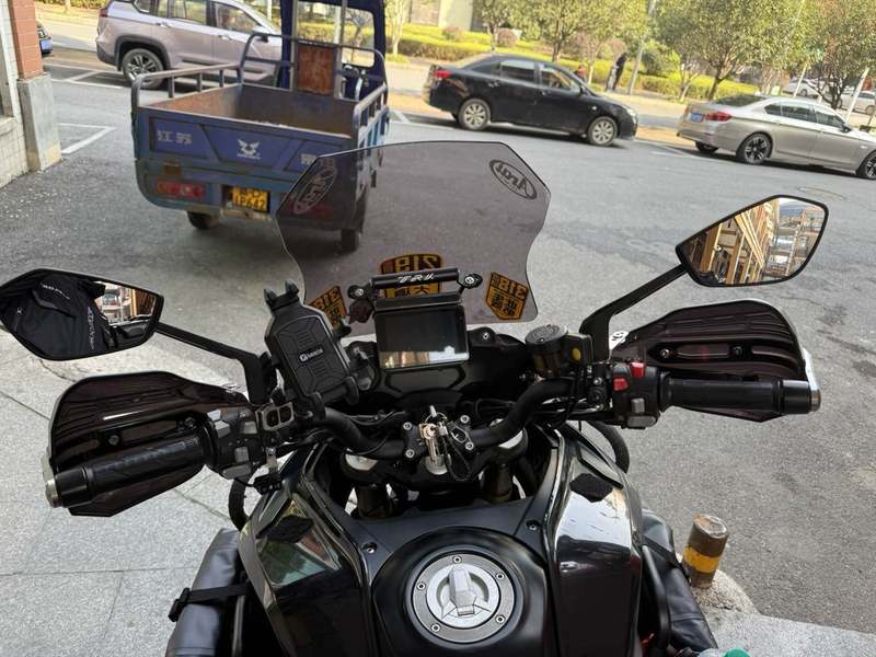 二手贝纳利TRK702