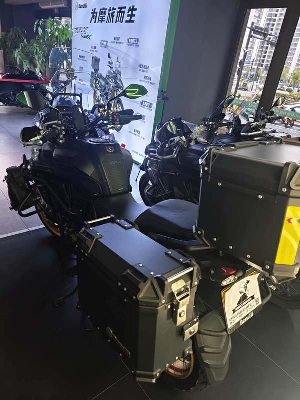 二手贝纳利TRK552