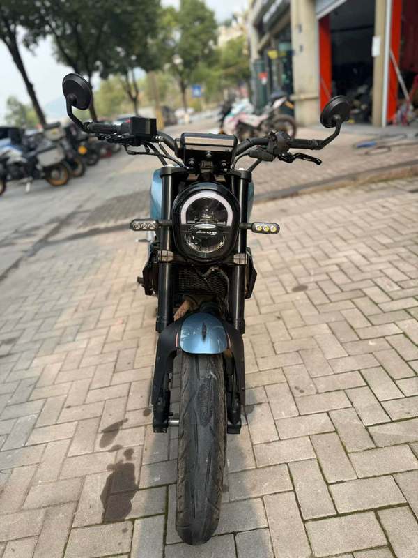 二手贝纳利幼狮 Leoncino 150