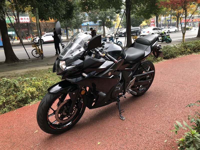 二手豪爵铃木GSX250R