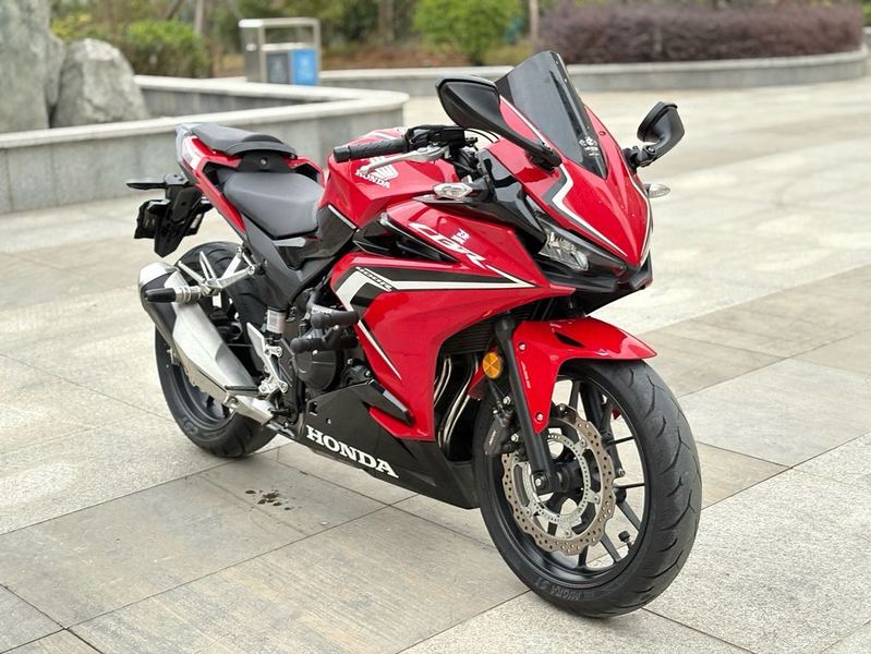 二手本田CBR400R