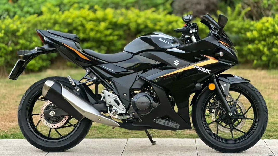 二手豪爵铃木GSX250R