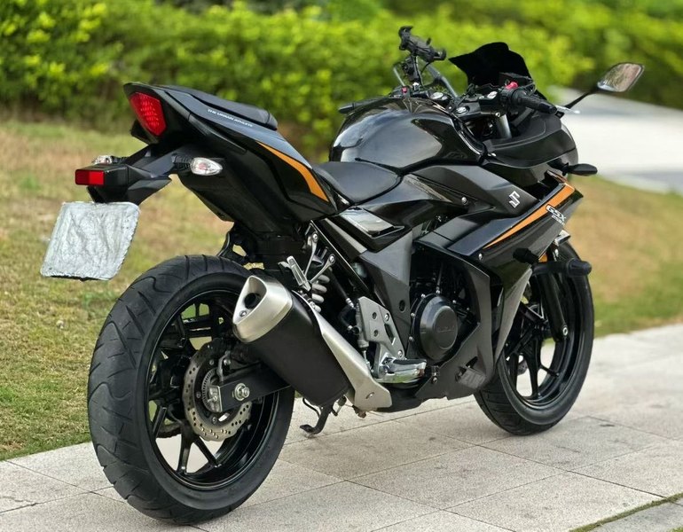 二手豪爵铃木GSX250R