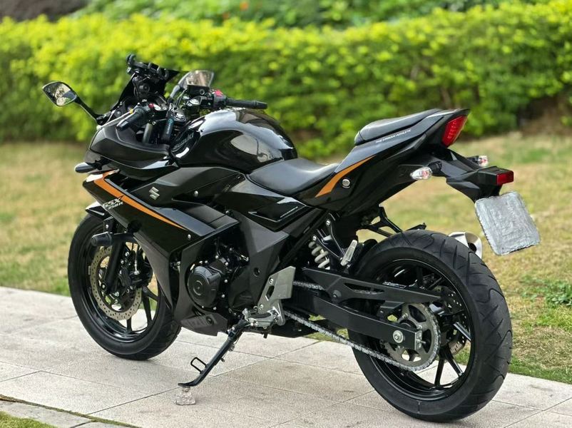 二手豪爵铃木GSX250R