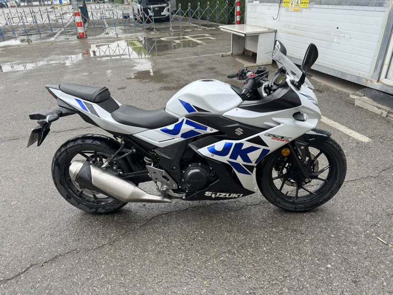 二手豪爵铃木GSX250R