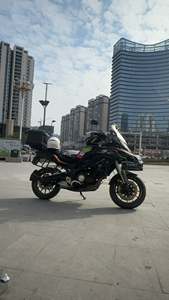 二手贝纳利金鹏 TRK502