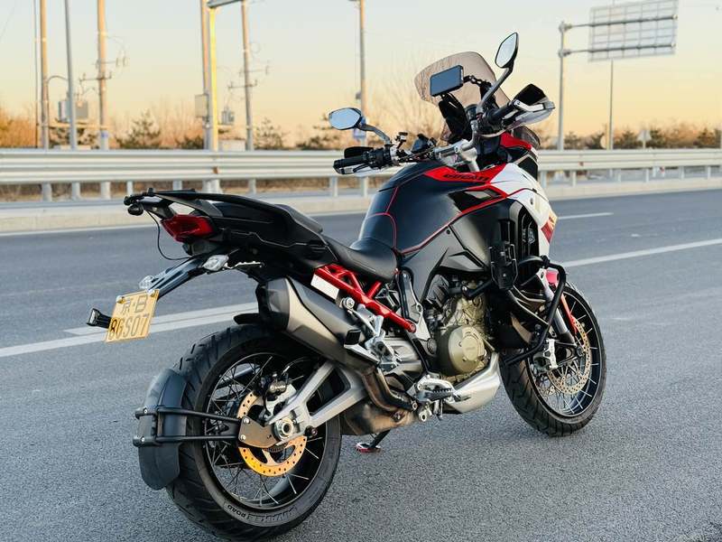 二手杜卡迪Multistrada V4