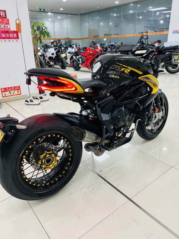 二手奥古斯塔Dragster 800