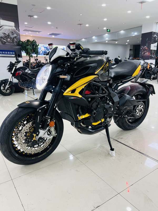 二手奥古斯塔Dragster 800