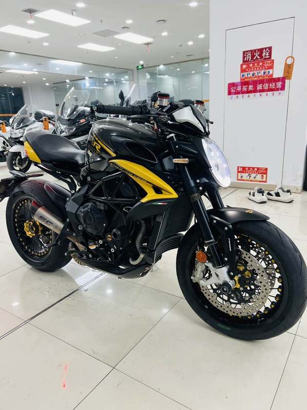 二手奥古斯塔Dragster 800