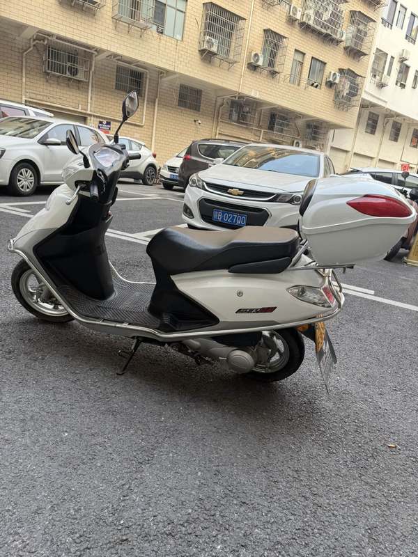 二手五羊本田SCR 喜蕴100