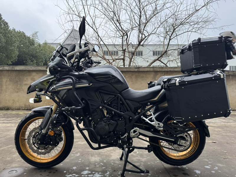 二手贝纳利TRK552